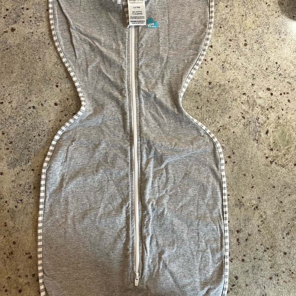 MED 13-19 LB Love to Dream Gray Sleep Sack NWOT